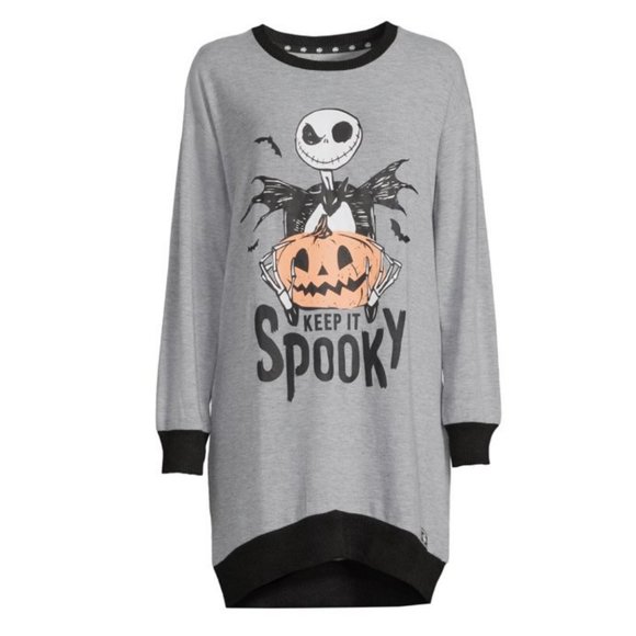 Women's Plus Nightmare Before Christmas Sleepshirt with Socks, size 3X - Picture 3 of 4